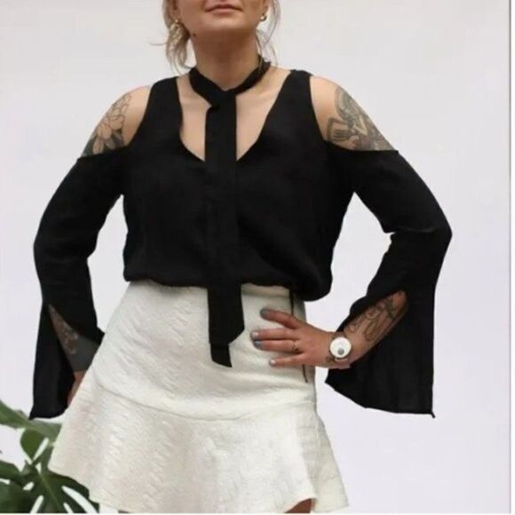 Line & Dot Top Womens Size Small Cupro Cold Shoulder Black Gothic Street - Picture 1 of 14